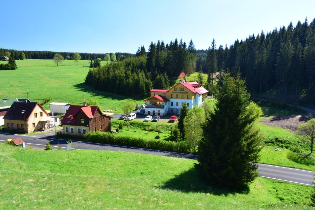 Aparthotel Ochsendorf Горні-Блатна Екстер'єр фото